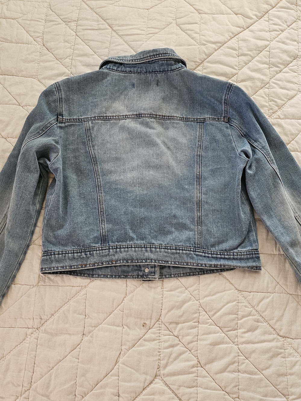Ci Sono Cropped -Faded Denim Jacket - Size L - Picture 2 of 7
